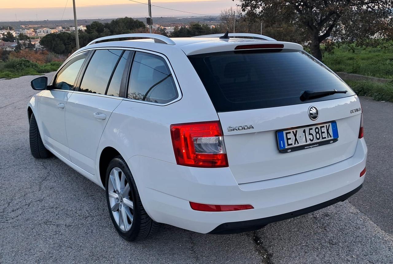 Skoda Octavia 1.6 TDI CR 105 CV DSG Wagon Elegance