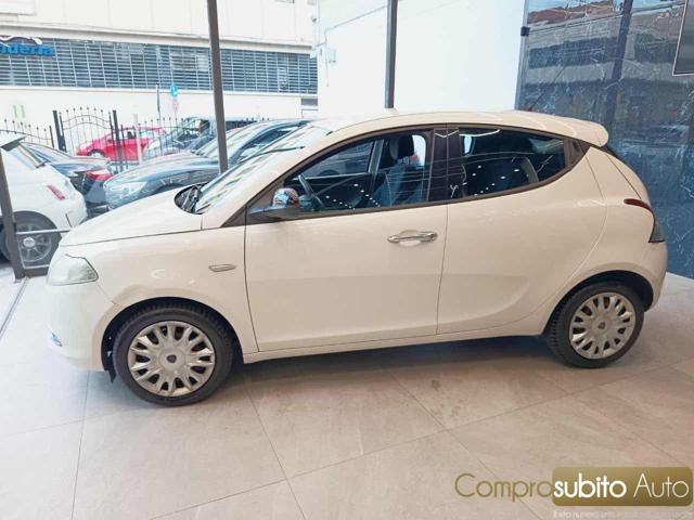 LANCIA Ypsilon 1.2 69 CV 5 porte S&S Platinum