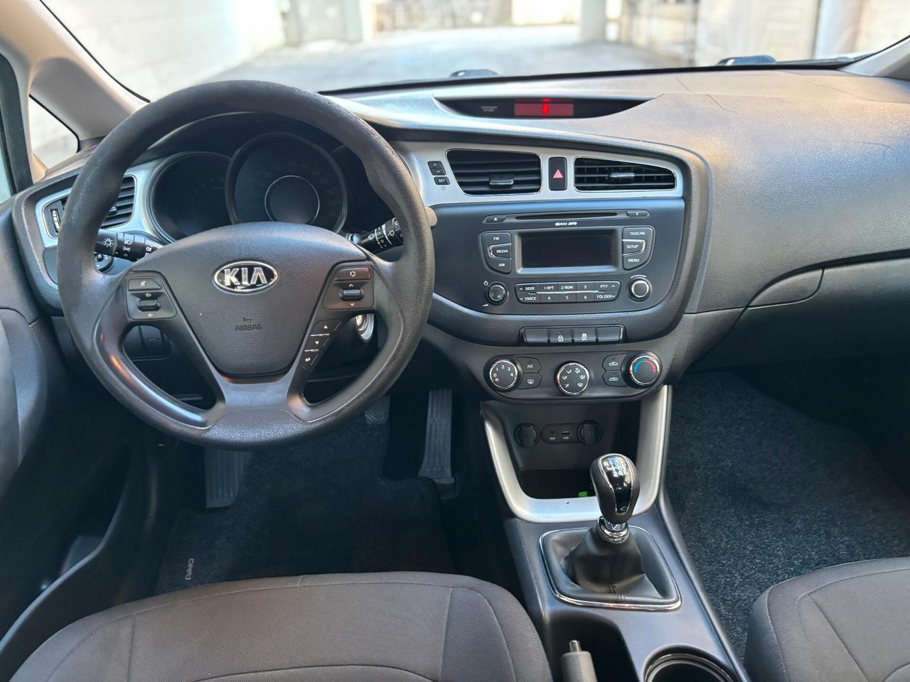 Kia Ceed cee'd 1.4 CRDi OK NEOPATENTATI GRANDINATA