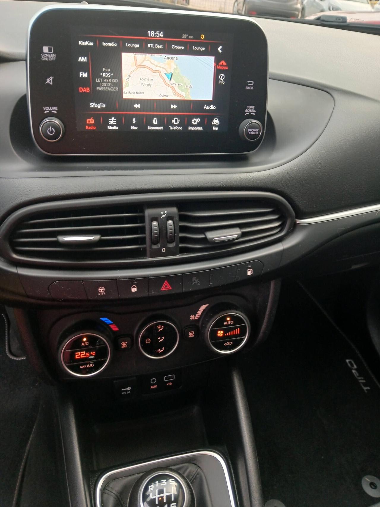 Fiat Tipo 1.4 T-Jet 120CV GPL SW Lounge