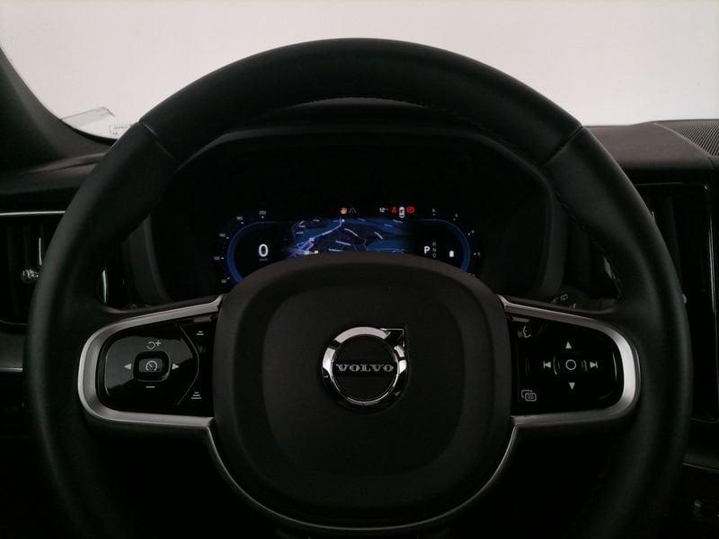 Volvo XC60 2.0 b4 R-design awd auto