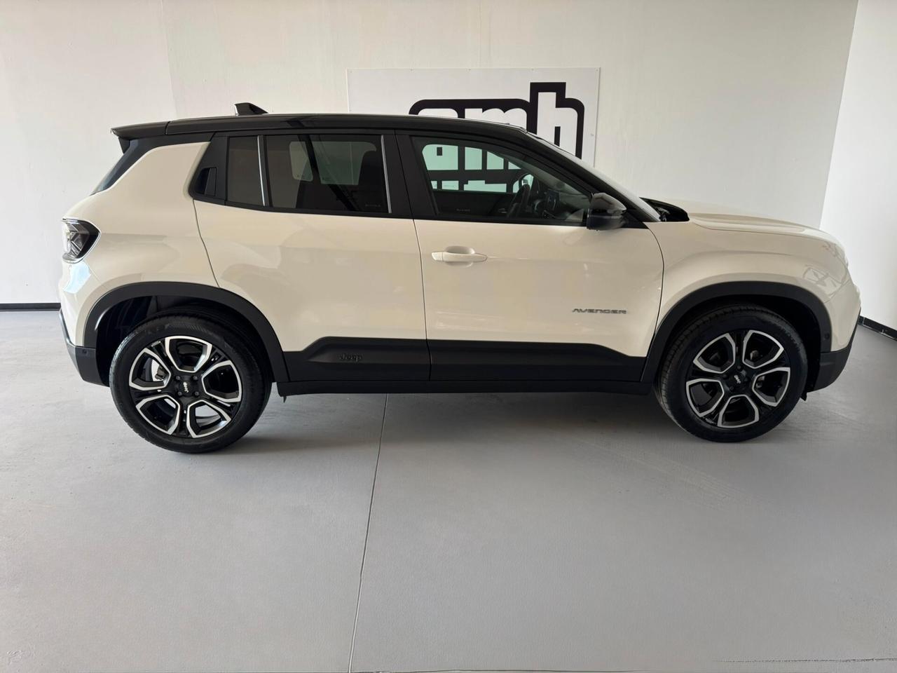 Jeep Avenger 1.2 Turbo 100 CV Summit