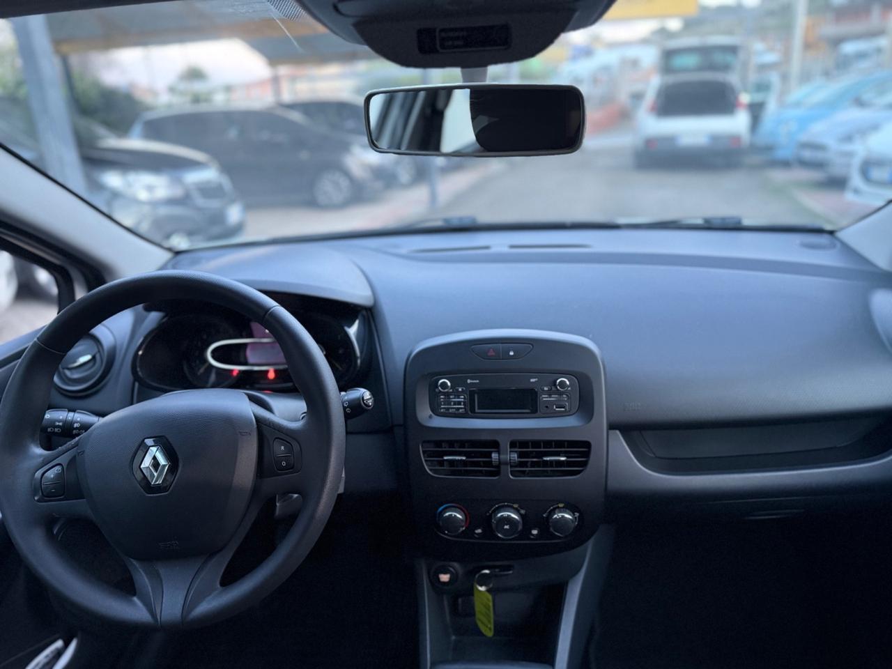 Renault Clio 1.2 75CV 5 porte Km Certificati