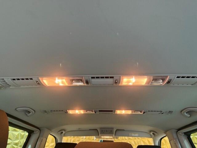 Volkswagen Caravelle 2.0 TDI 204CV DSG 4 Motion Comfortline N1