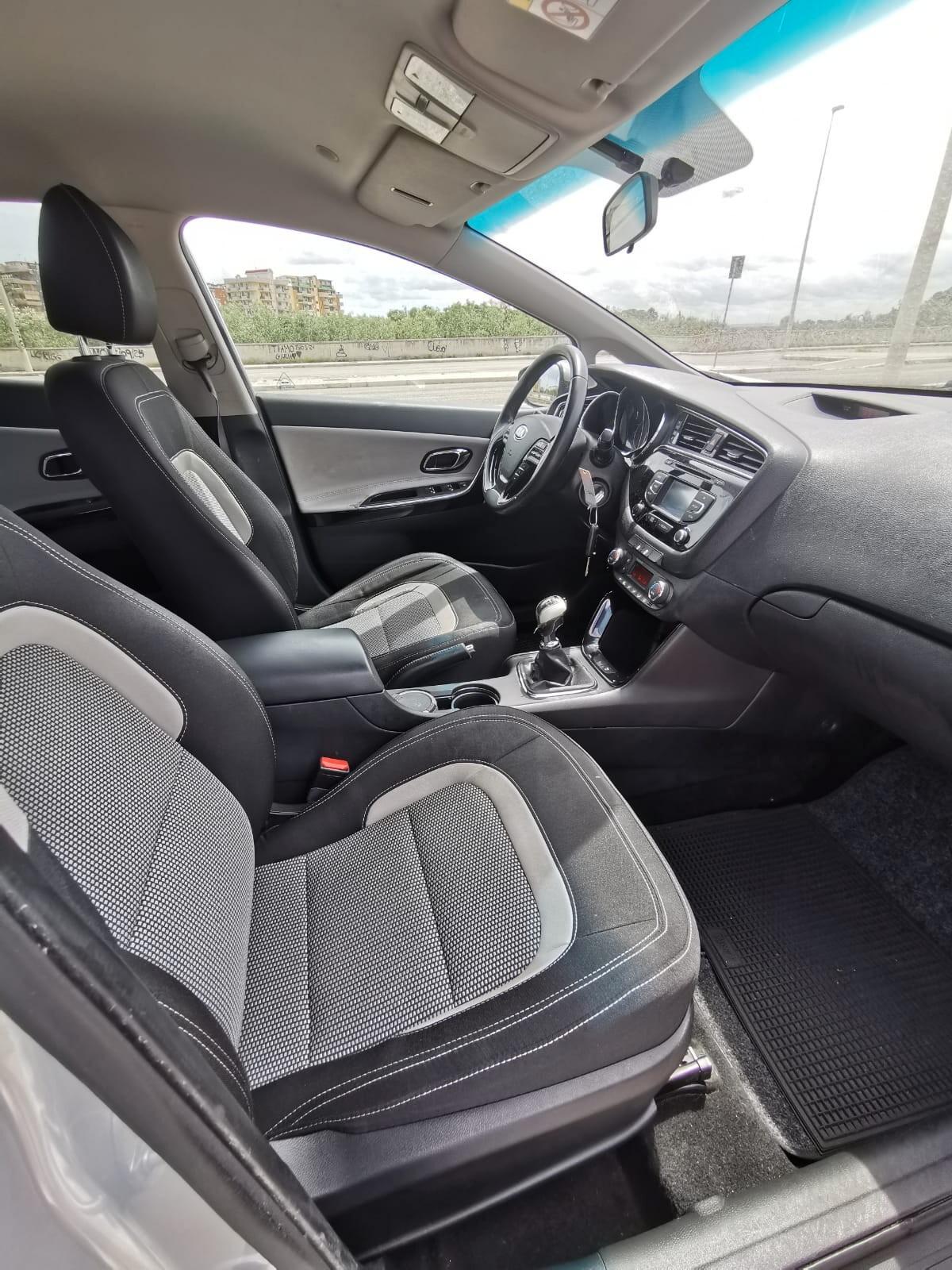 Kia Ceed cee'd 1.6 CRDi 110 CV 5P. Cool 2016