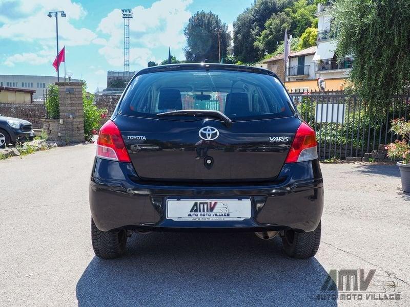 Toyota Yaris Yaris 1.0 5 p. OK NEOPATENTATI