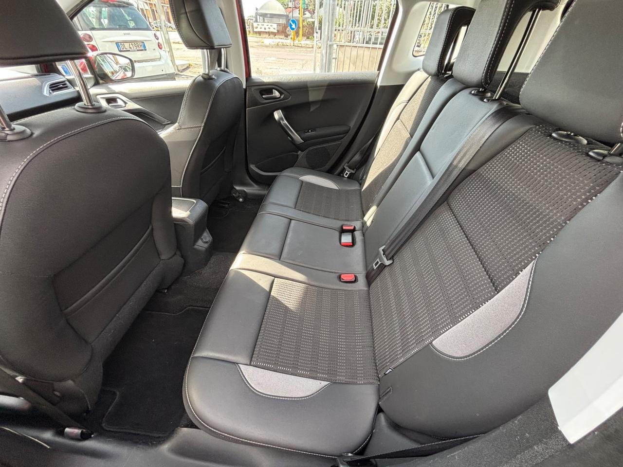 Peugeot 2008 BlueHDi 120 S&S Allure - AUTOMATICA