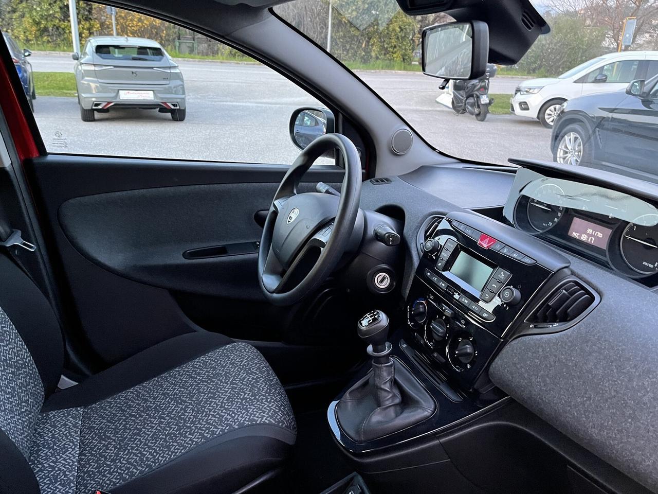 LANCIA YPSILON 1000 CC 70 CV SILVER