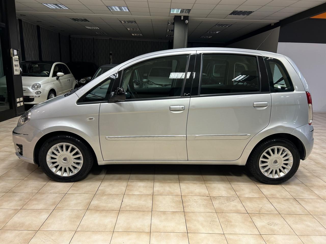 Lancia MUSA - 2011 1.4 16V 72.000 KM NEOPATENTATI