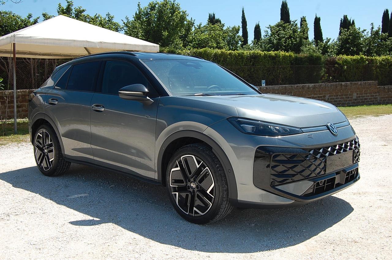 Volkswagen T-Roc 1.5 eTSI ACT 150 CV DSG R-Line