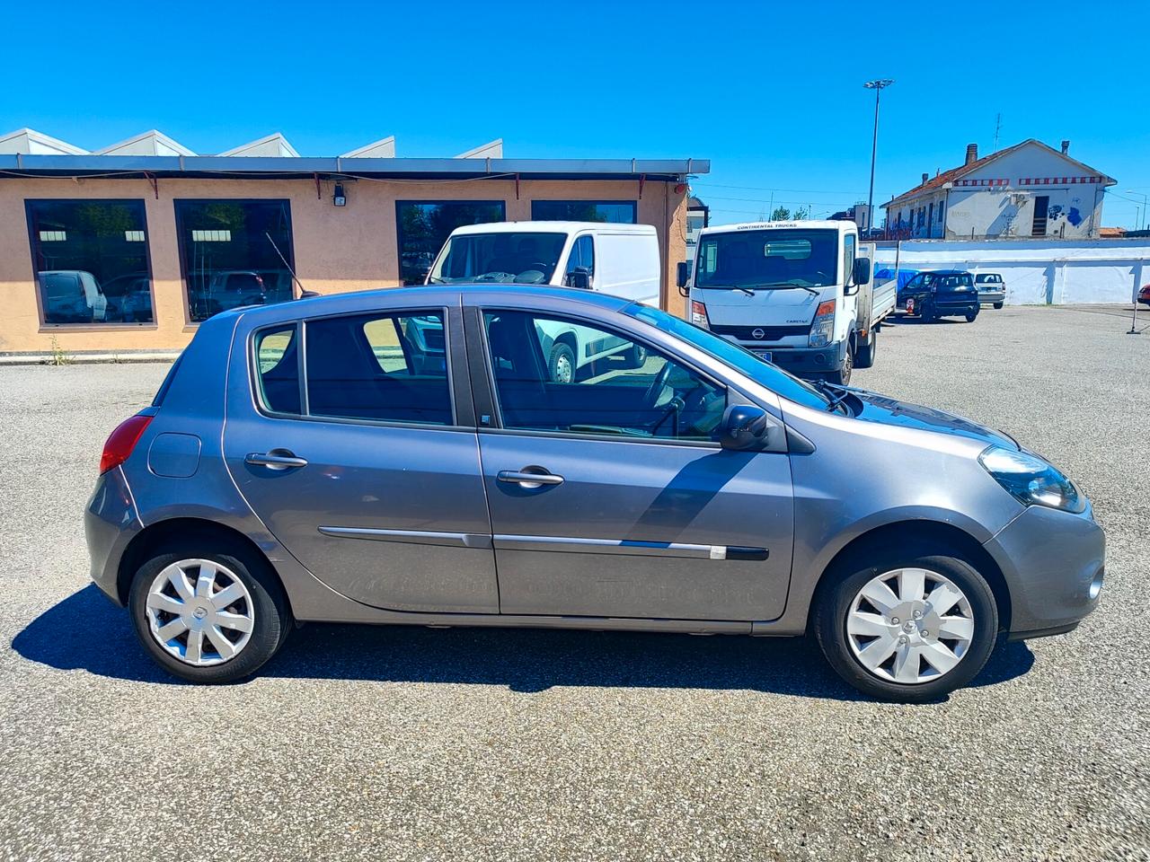 Renault Clio 1.2 16V 5 porte 20th Anniversario