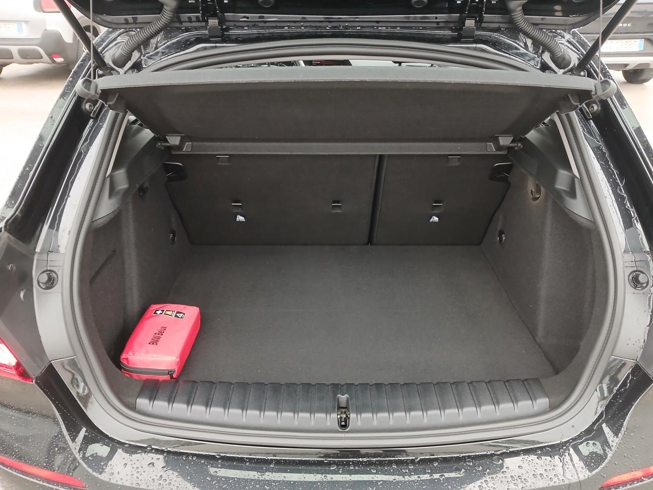 BMW 116 116D BUSINESS ADVANTAGE 2021