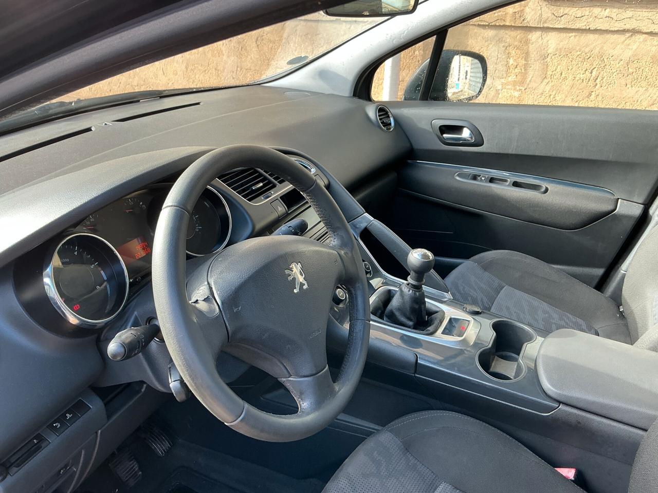 Peugeot 3008 1.6 HDi 110CV Business