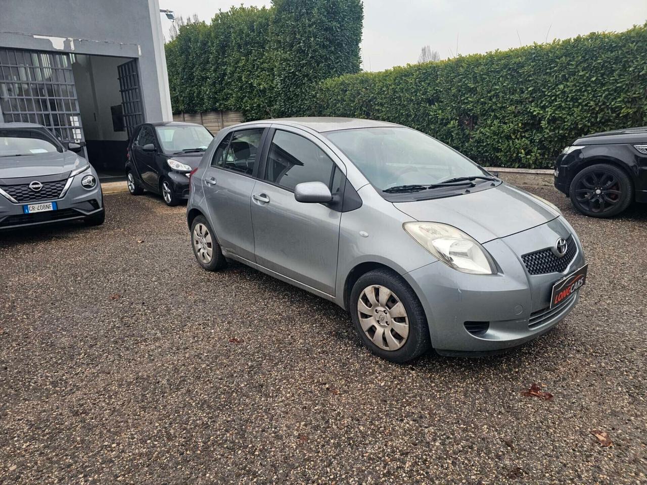 Toyota Yaris 1.0 5 porte Sol