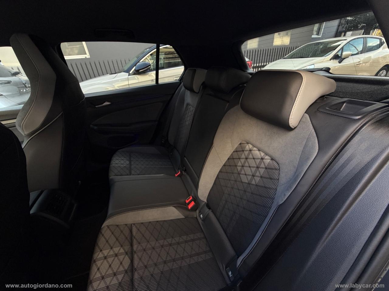 VOLKSWAGEN Golf 1.5 eTSI 150 CV EVO ACT DSG R-Line
