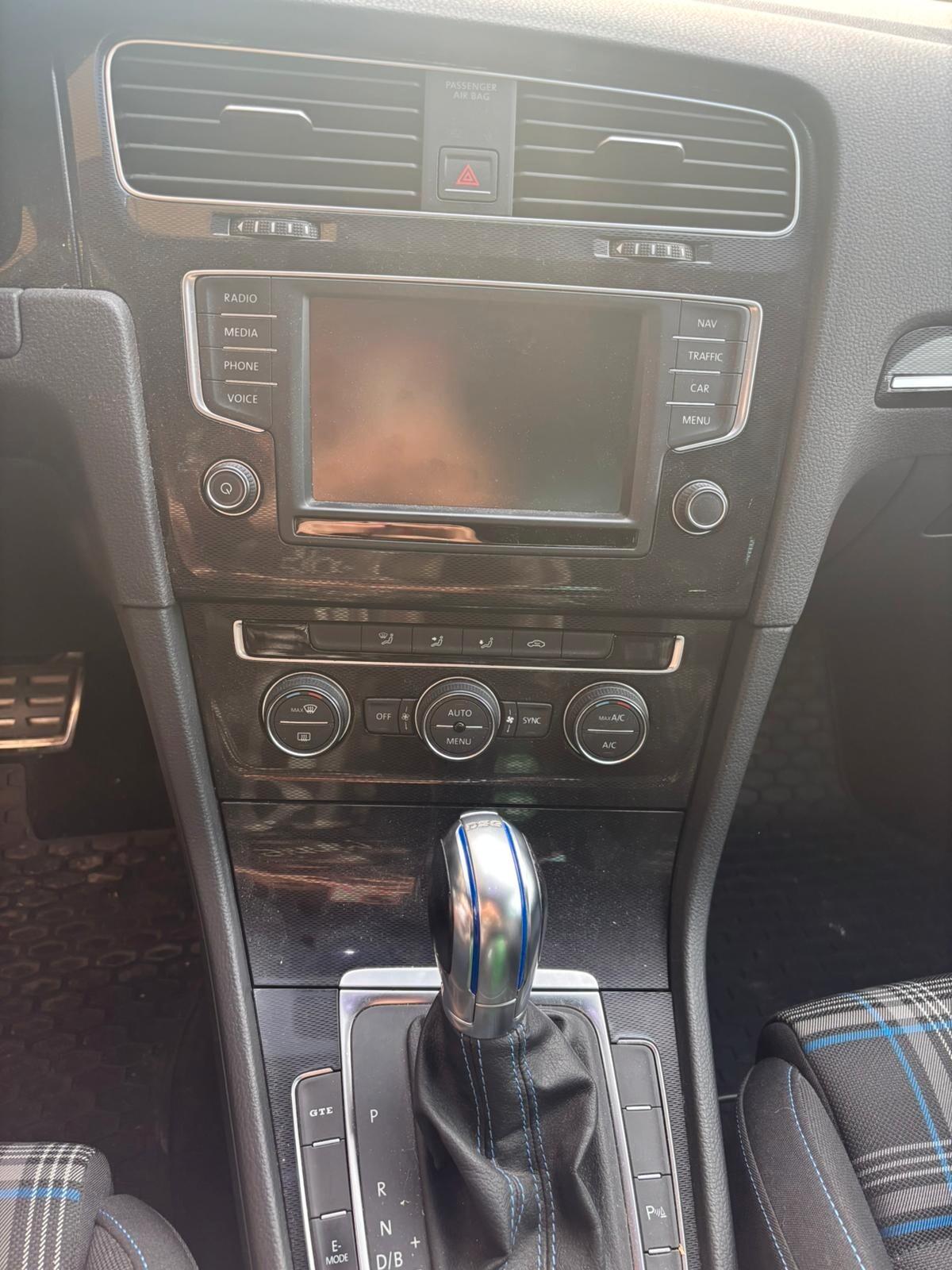 Volkswagen Golf 7° GTE 1.4 TSI DSG Hybrid - 2016