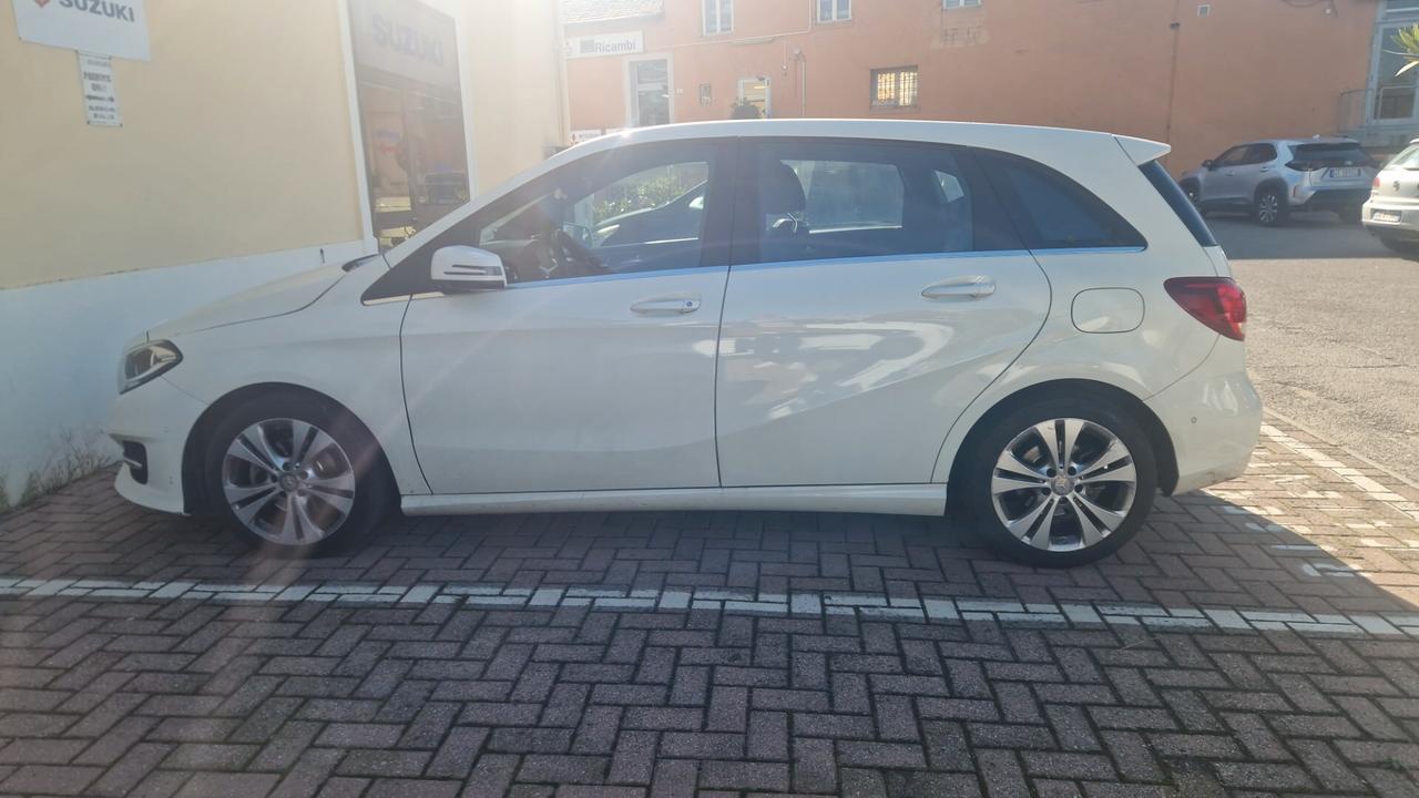 Mercedes-benz B 180 Premium perfetta e garantita 12 M