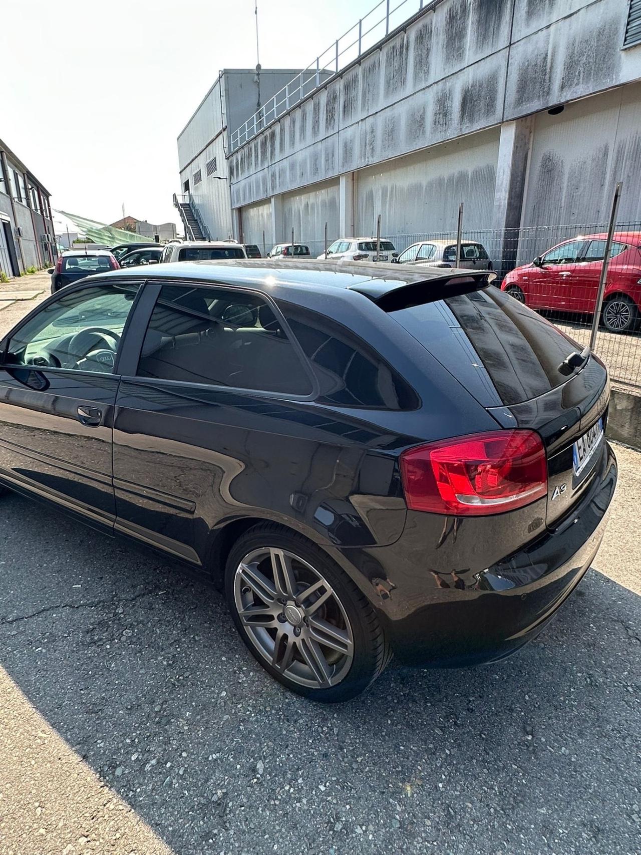 Audi A3 1.6 TDI 105 CV CR Ambition