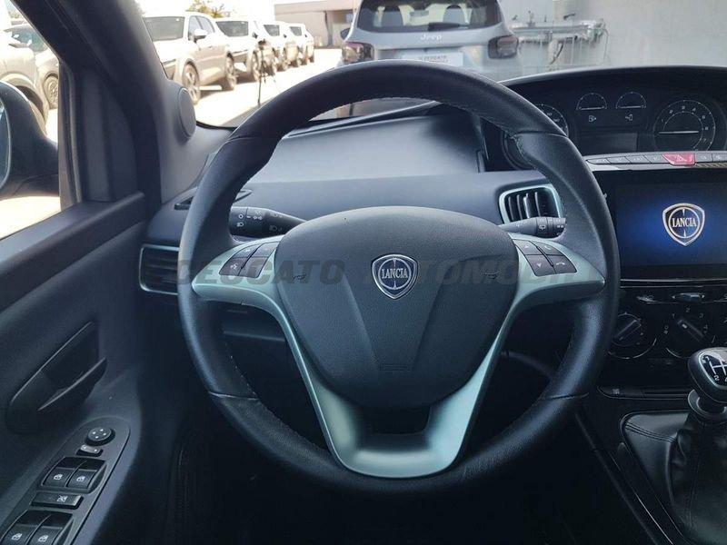 Lancia Ypsilon Ypsilon 1.0 firefly hybrid Platino s&s 70cv