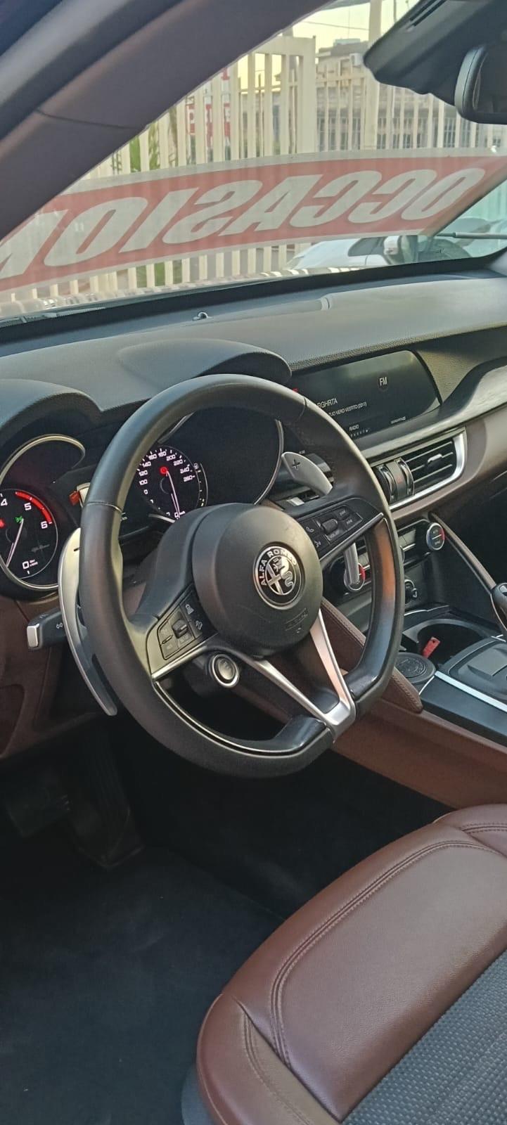 Alfa Romeo Stelvio 2.2 Turbodiesel 210 CV AT8 Q4 Executive