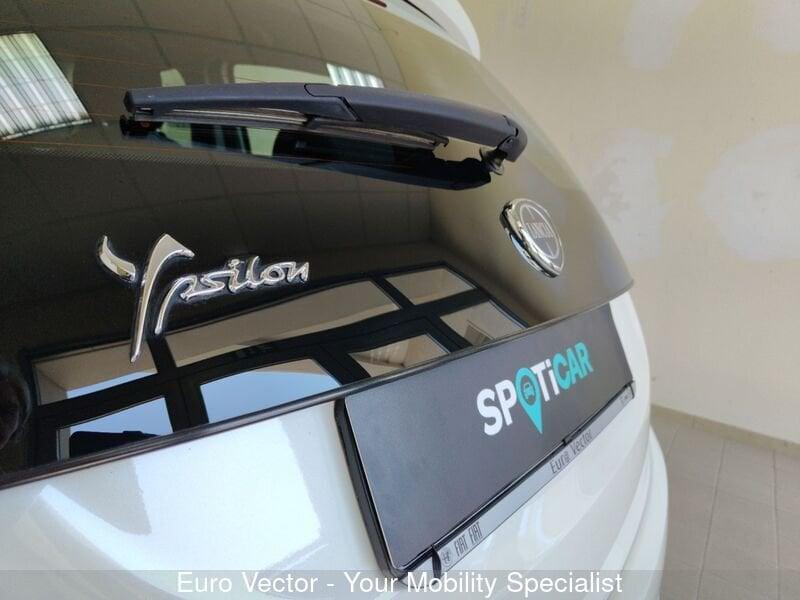 Lancia Ypsilon 1.2 69 CV 5 porte Gold