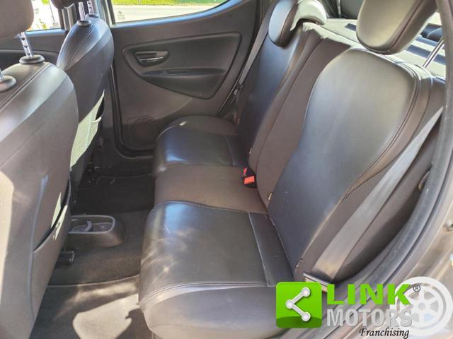 LANCIA Ypsilon 1.2 69 CV 5 porte Platinum