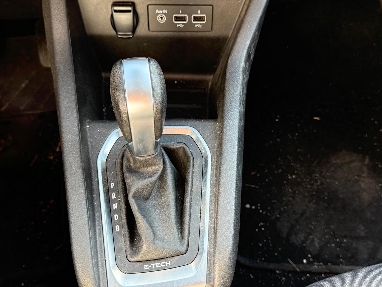 CLIO HYBRID 2021 1.6 AUTOMATICA E-TECH 75000KM INITIALE PARIS