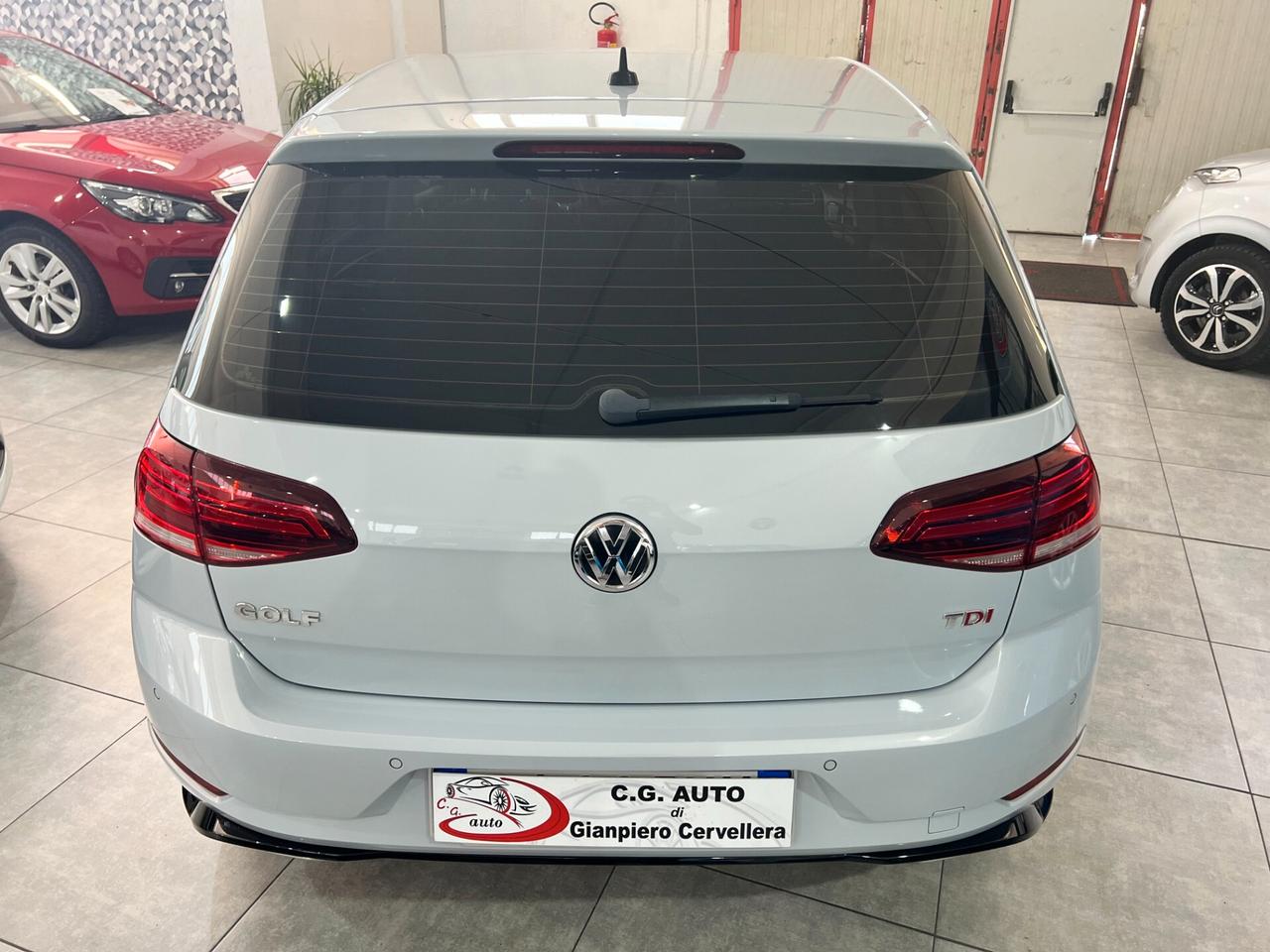 Volkswagen Golf 1.6 Tdi R-Line Dsg 115 cv 2017