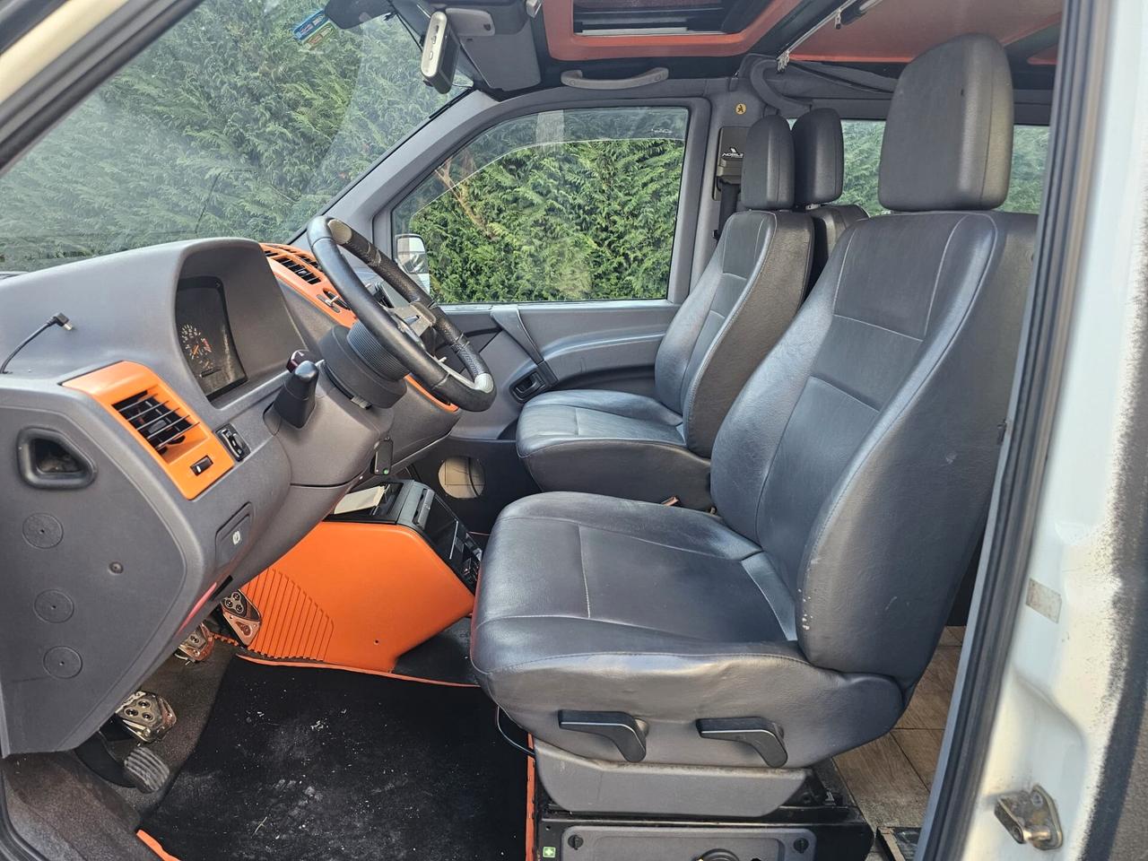 Mercedes-benz V benzina