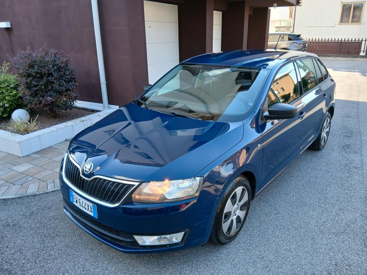 Skoda Rapid 1.2 TSI 86CV Active neopatentati tua a € 158 mese