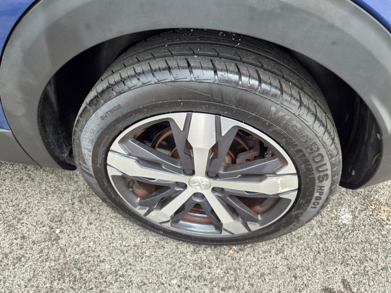 Peugeot 3008 BlueHDi 130 S&S EAT8 Allure