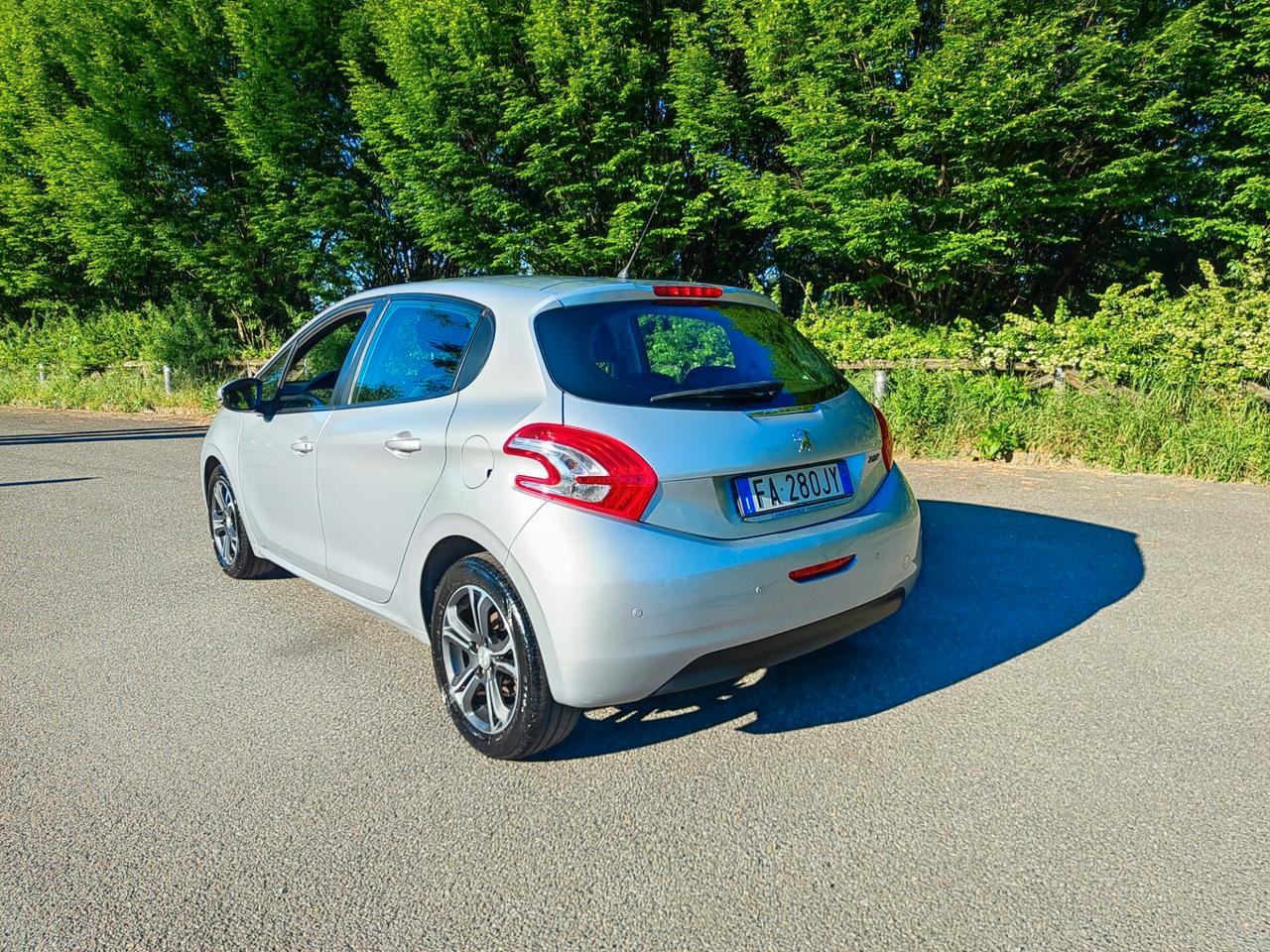 Peugeot 208 1.4 GPL