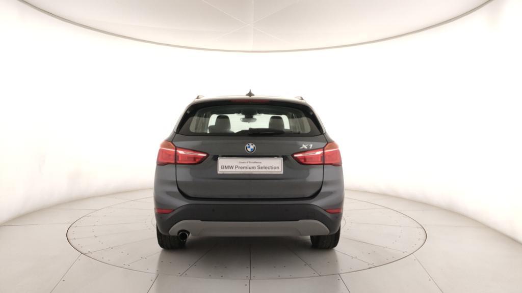 BMW X1 18 d Business xDrive Steptronic