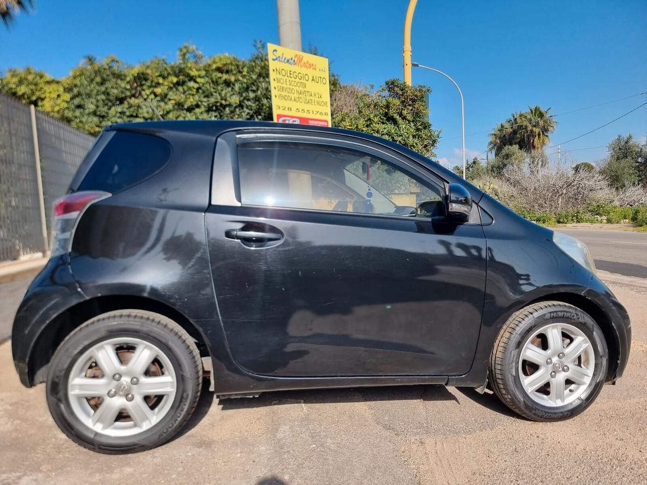 Toyota iQ 1.0 BENZINA AUTOMATICA 4 POSTI