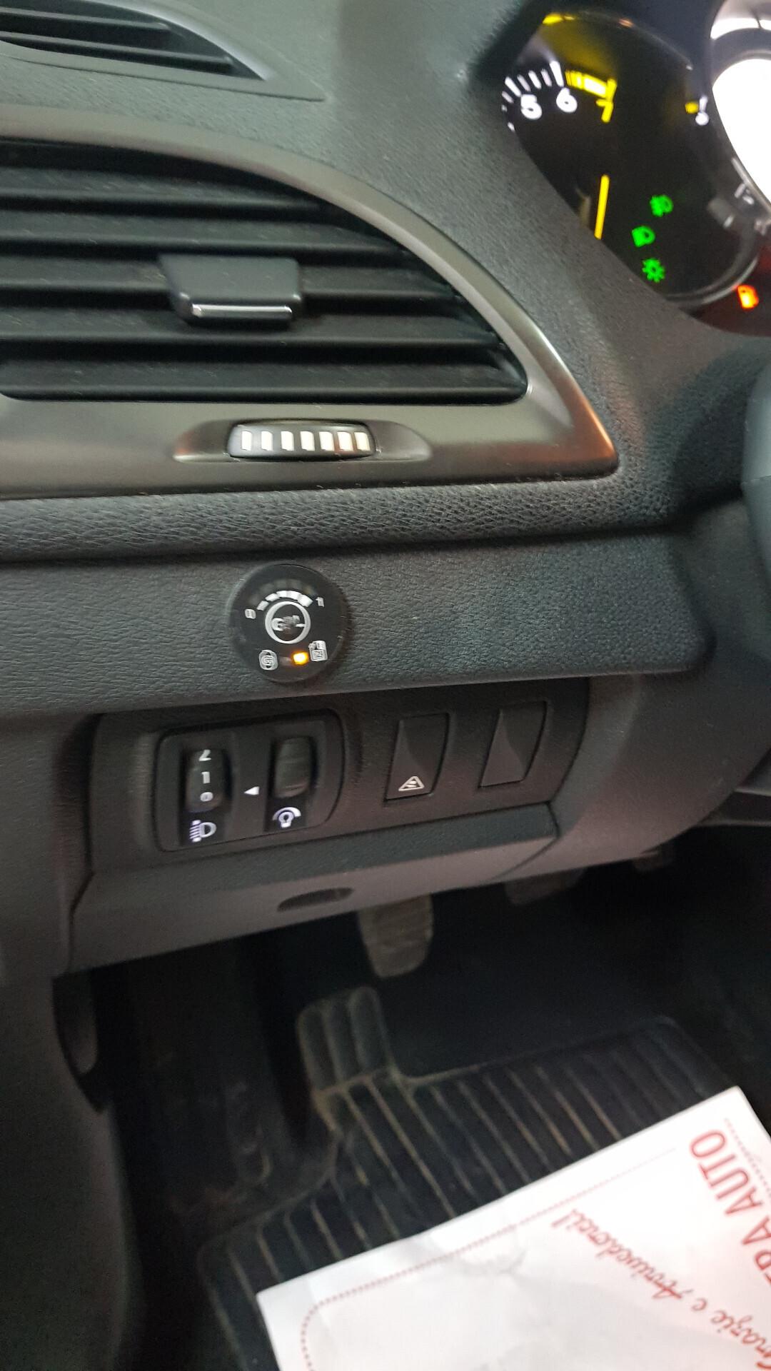 RENAULT MEGANE 1.6 GPL SW 110 CV 08/2013