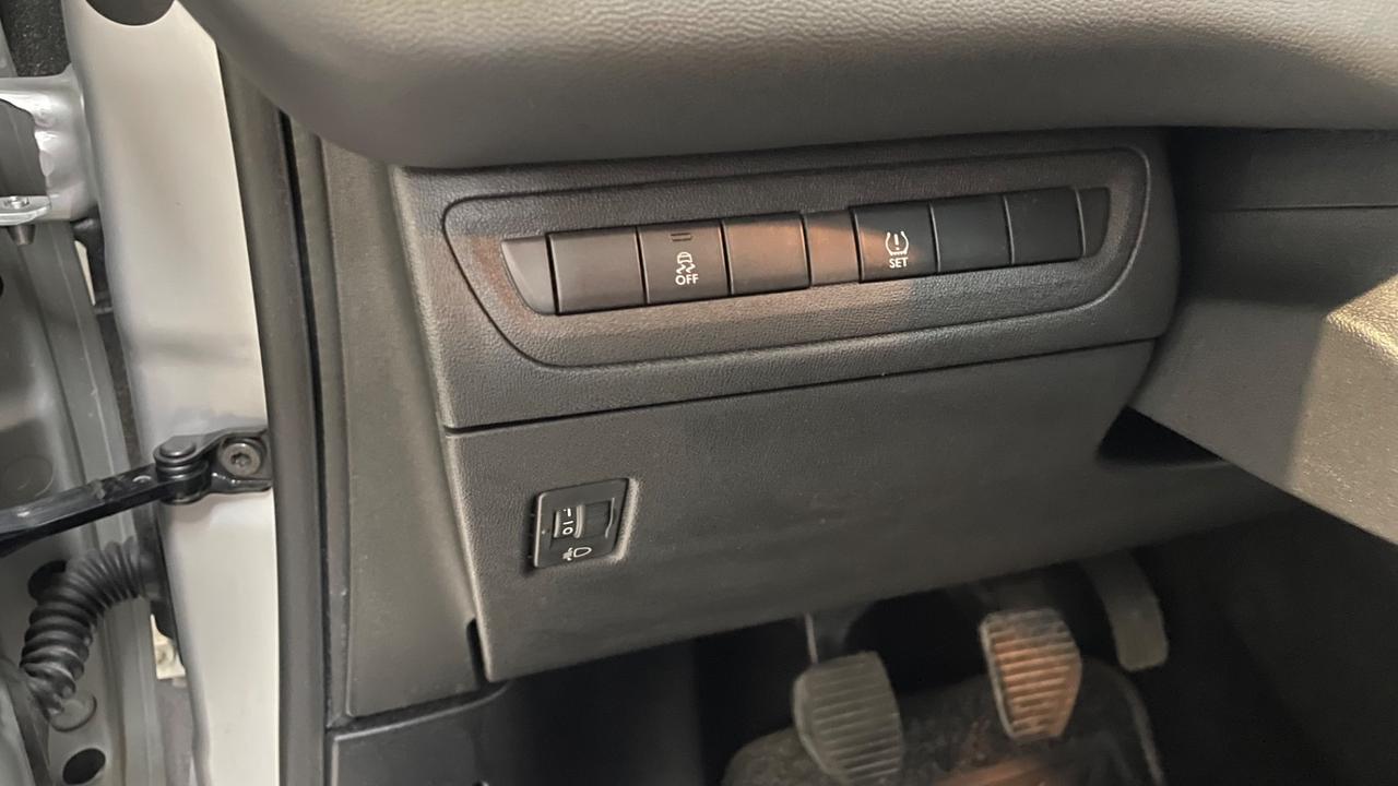 Peugeot 208 1.4 HDi 68 CV 5 porte Active