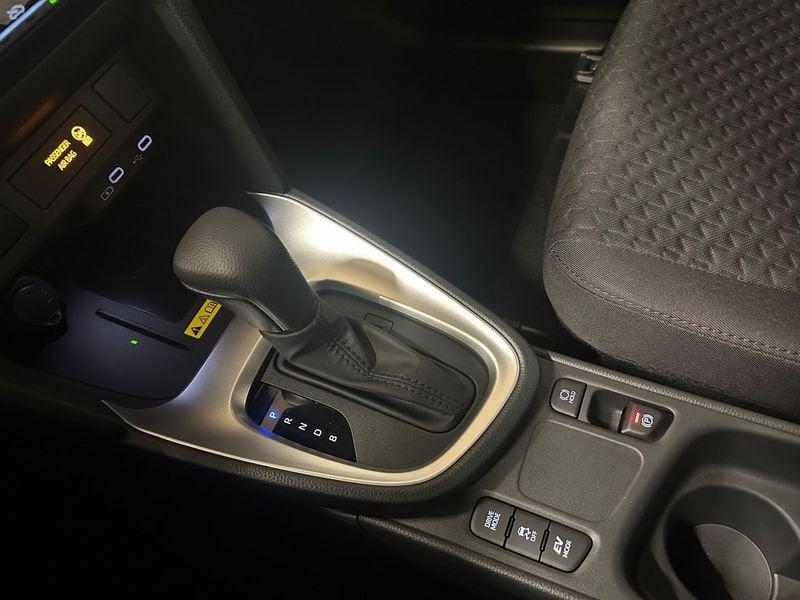 Toyota Yaris Cross Yaris Cross 1.5 Hybrid 5p. E-CVT Active IVA ESPOSTA