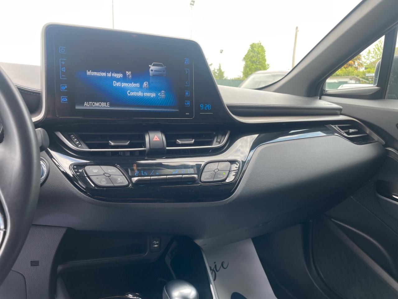 Toyota C-HR 1.8 Ibrida Neopatentati