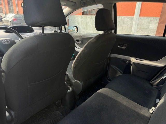 TOYOTA Yaris 1.3 5 porte Sol