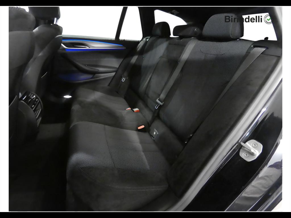 BMW Serie 5(G30/31/F90) - 520d 48V Touring Msport