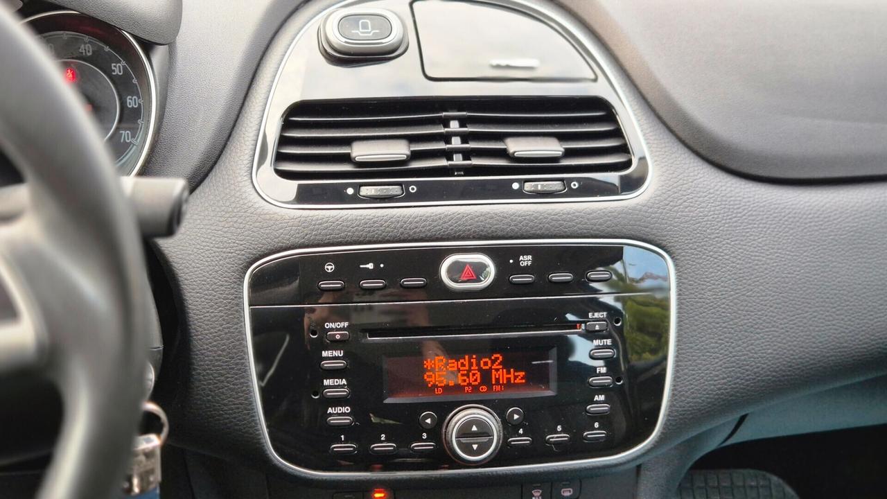 Fiat Punto Evo 1.4 5 porte B/GPL VALIDO FINO 2029 /OK NEOPATENTATI