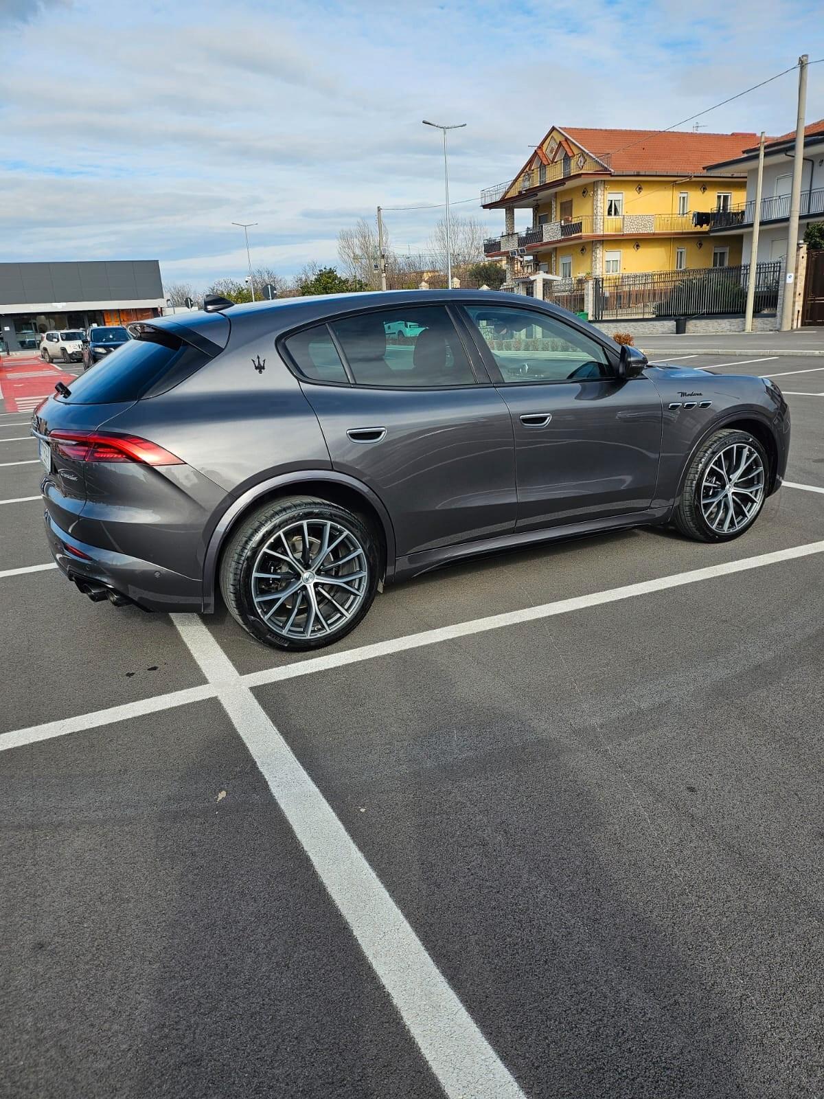 Maserati Grecale MHEV 330 CV AWD Modena