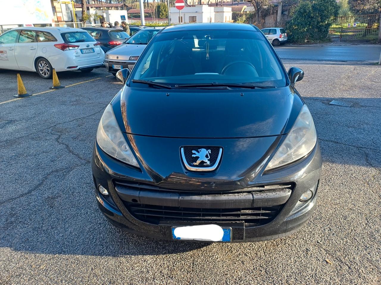 Peugeot 207 1.4 8V x neopatentati