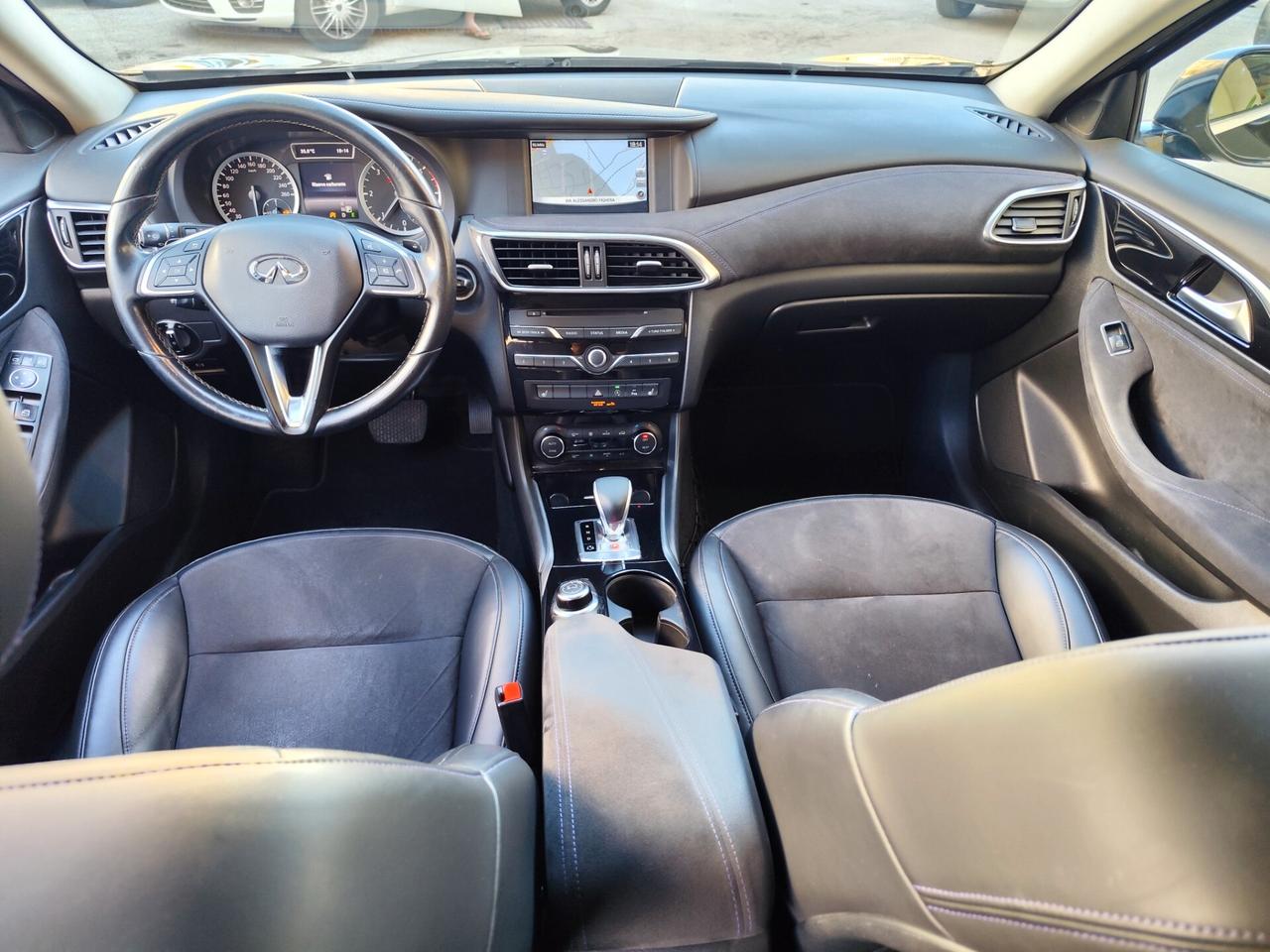 Infiniti Q30 1.5 diesel DCT Business Executive