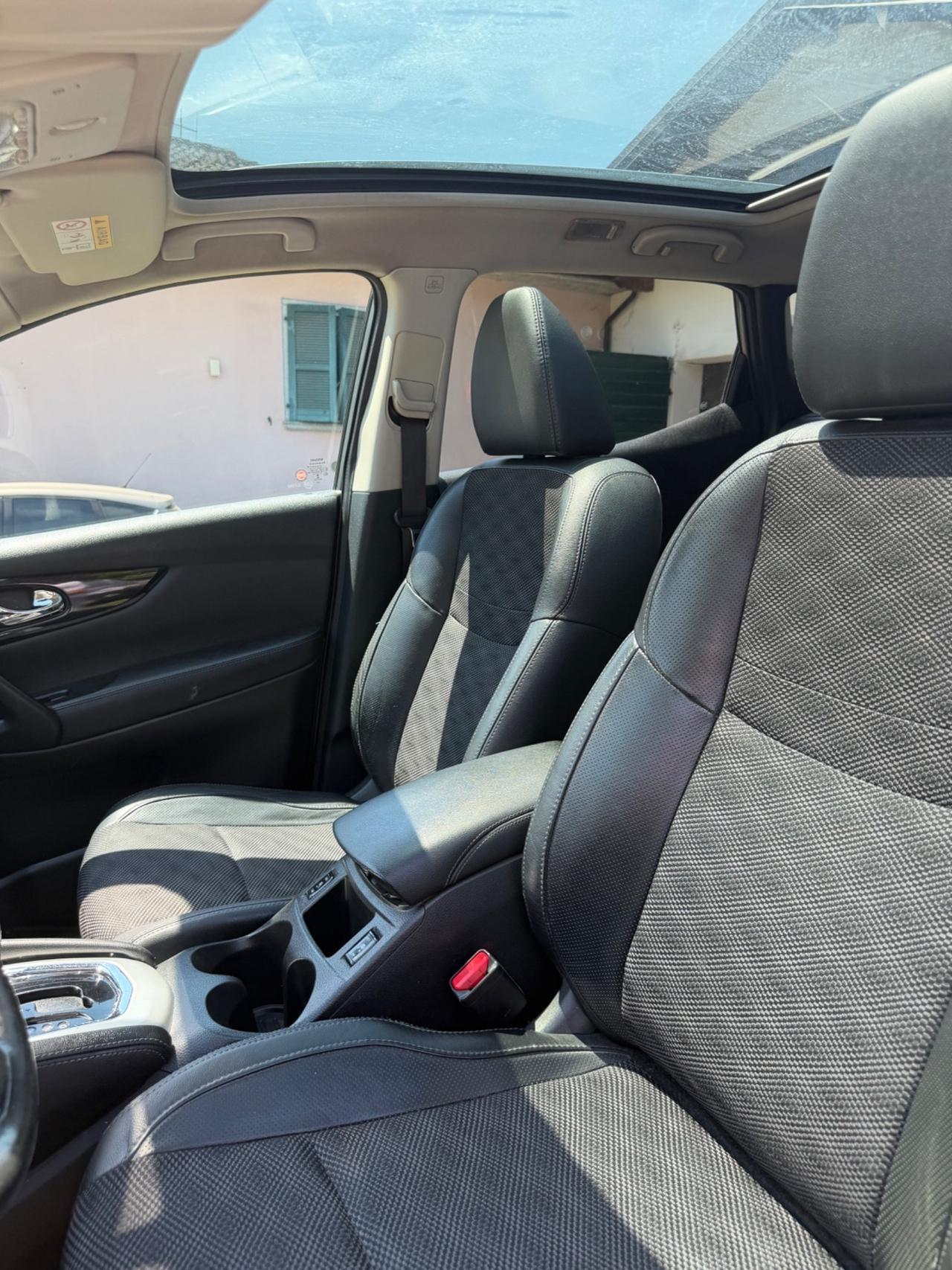 Nissan QASHQAI 1.6 dCi TEKNA TETTO FULLOPT 360CAM