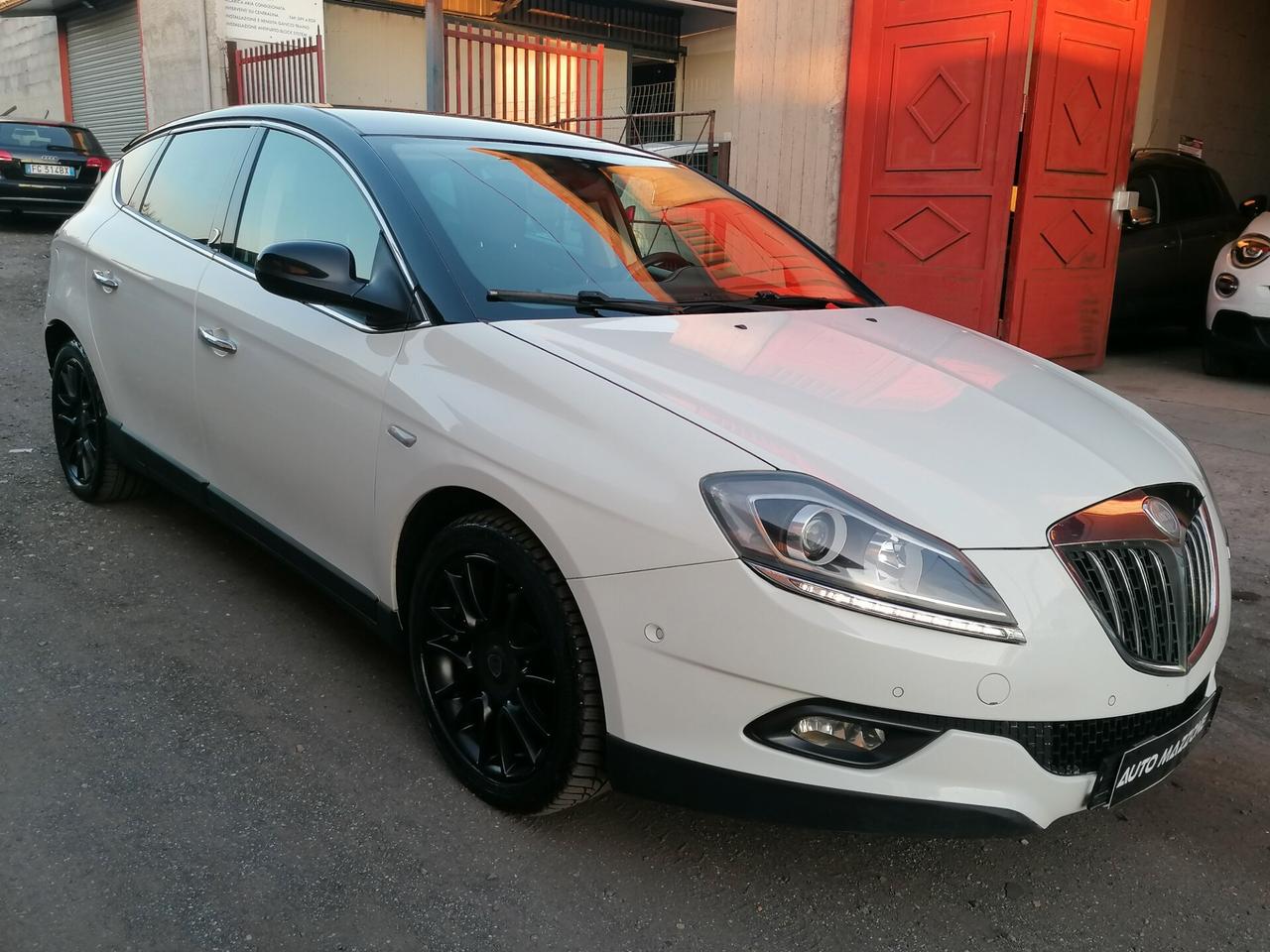 Lancia Delta 1.6 MJT Platino( da vetrina)