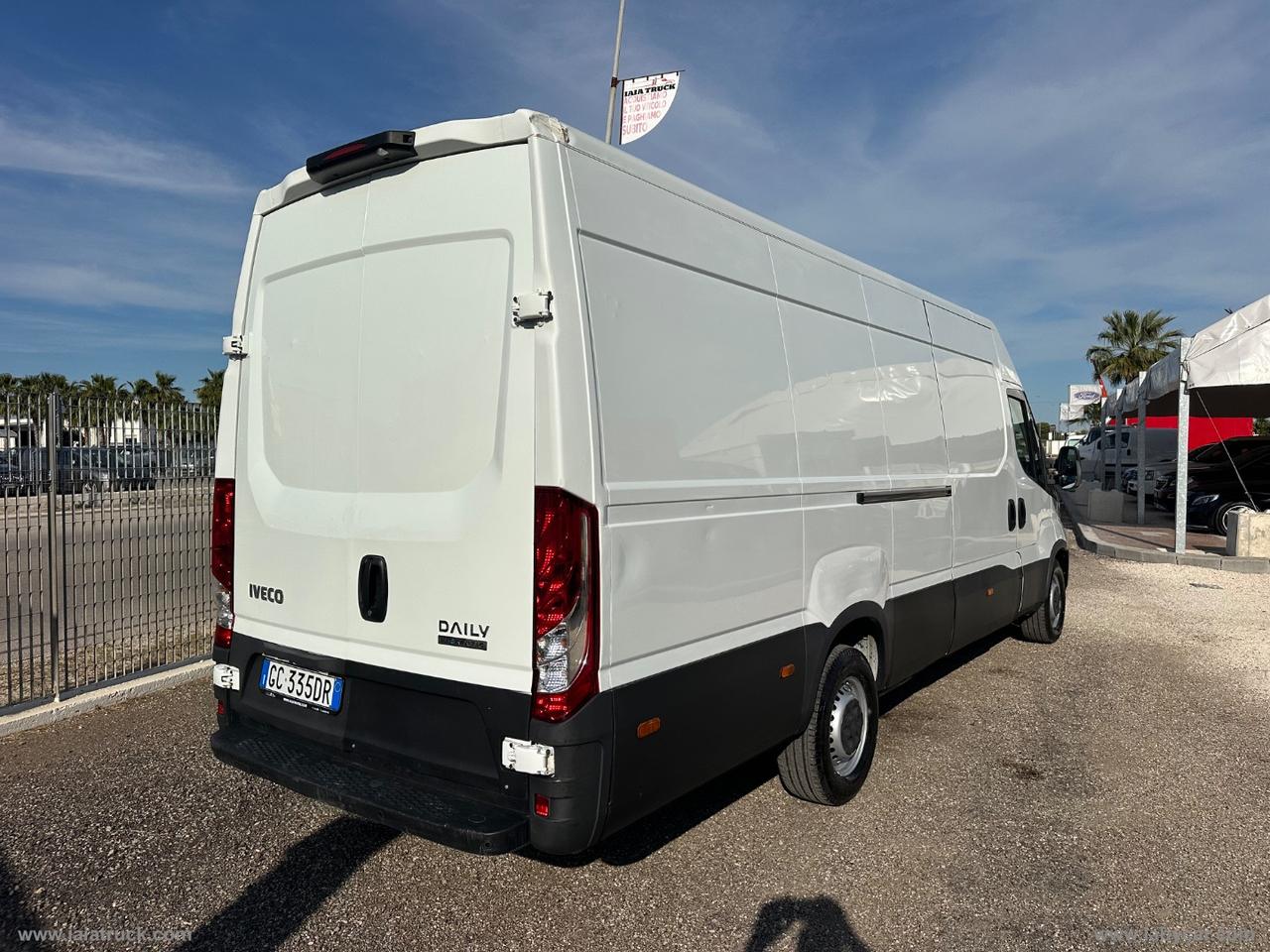 Daily 35S14S 2.3FURGONE MAXI VOLUME HI-MATIC