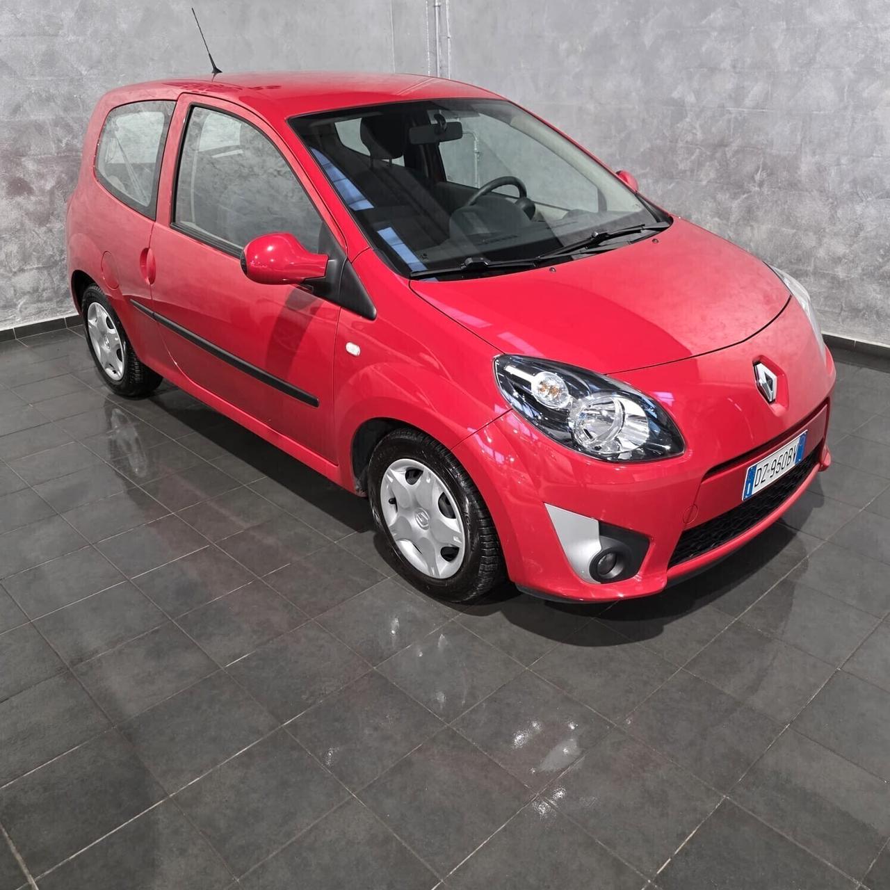 Renault Twingo 1.2 benzina PARI AL NUOVO+NEOPATENTATI+SUBWOOFER DI SERIE