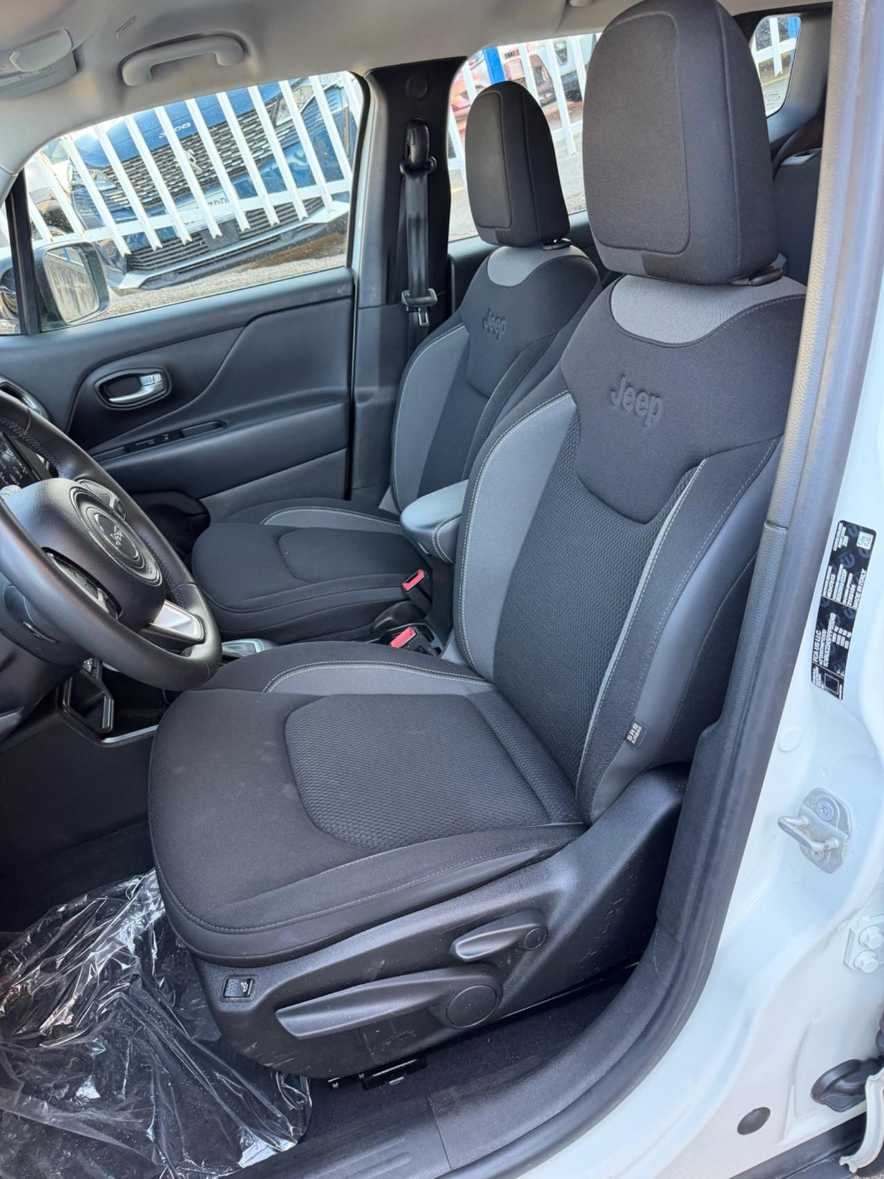 Jeep Renegade 1.5 Turbo T4 MHEV Limited 2023