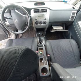 Suzuki Liana 1.6i 16V cat